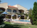 Club Villa Romana - 2 lejligheder beliggende dør-om-dør/ forbundet med en intern dør - i første række til Sortehavet - nord for Balchik - kort afstand til 3 golfbaner