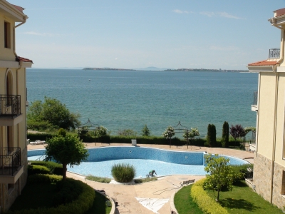 Royal Bay Residence & SPA - i St. Vlas - kompleks i første række til Sortehavet - 2 soverum 2 badeværelser- 2 altaner
