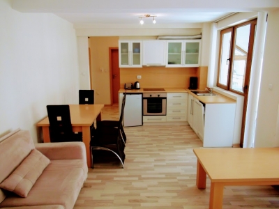 Lina Sunny Residence - Pænt møbleret bolig med 2 soverum - Central beliggenhed i Sunny Beach