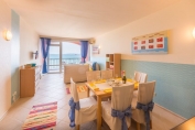 Carina Apart Hotel - Sunny beach - 100 m2 feriebolig med 2 soverum - 9 sovepladser - Absolut første række til Sortehavet
