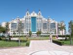 Sunset Resort - Feriebolig med 3 soverum - beliggende i meget attraktivt hotelkompleks - første række til Sortehavet